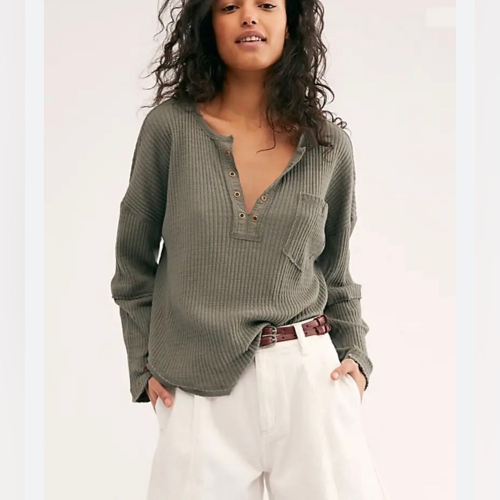 We the Free Free People Green Henley Log Sleeve Oversized Tee Size M